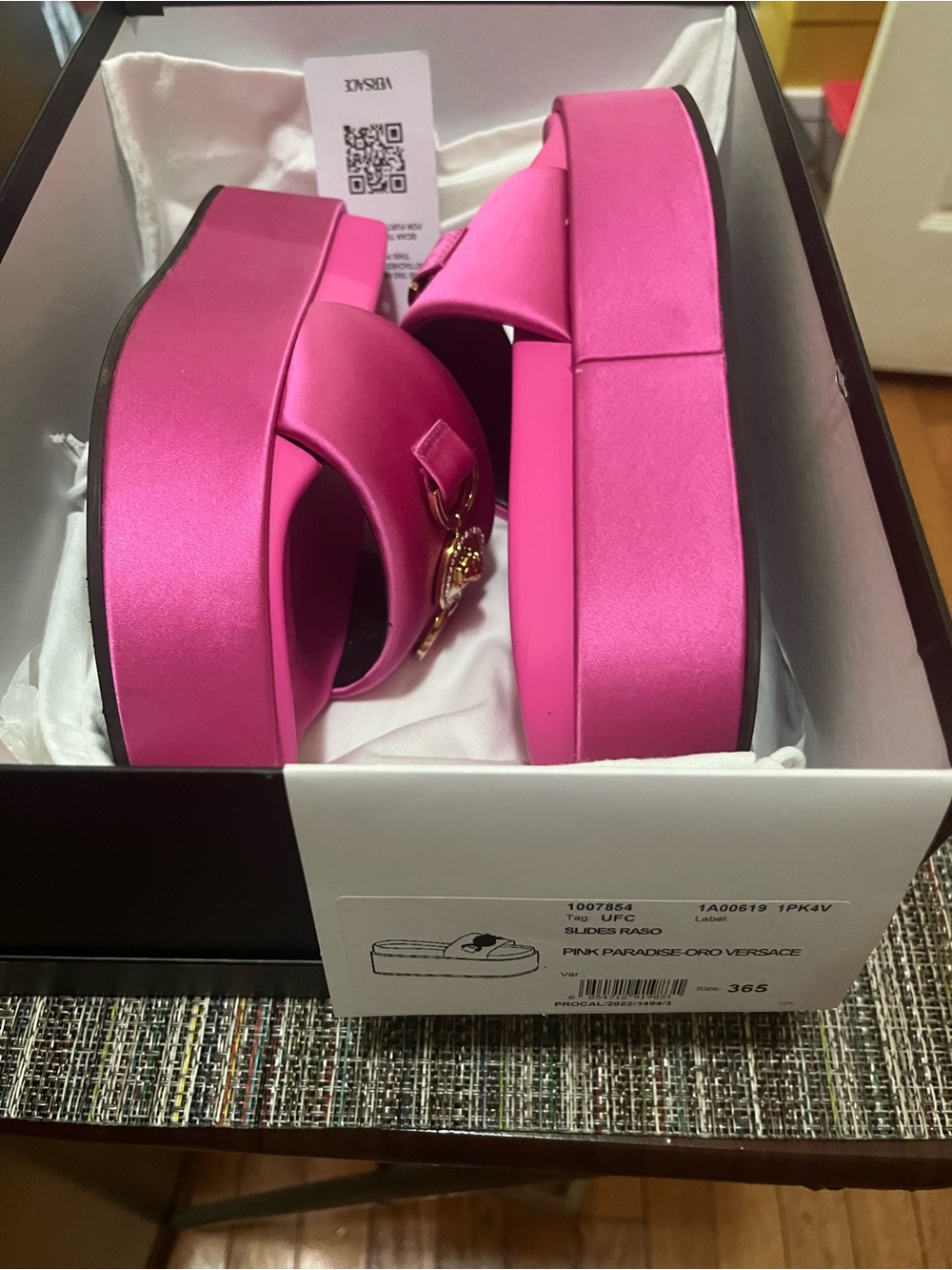 Versace Hot Pink Medusa Slide Sandals with Gold Emblem - Picture 4 of 10